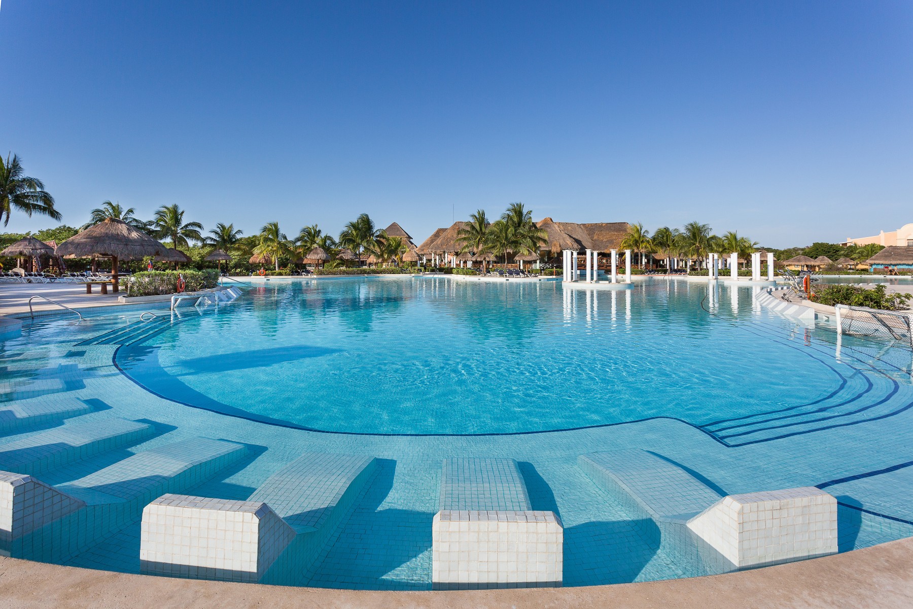Grand Palladium Kantenah Resort & Spa